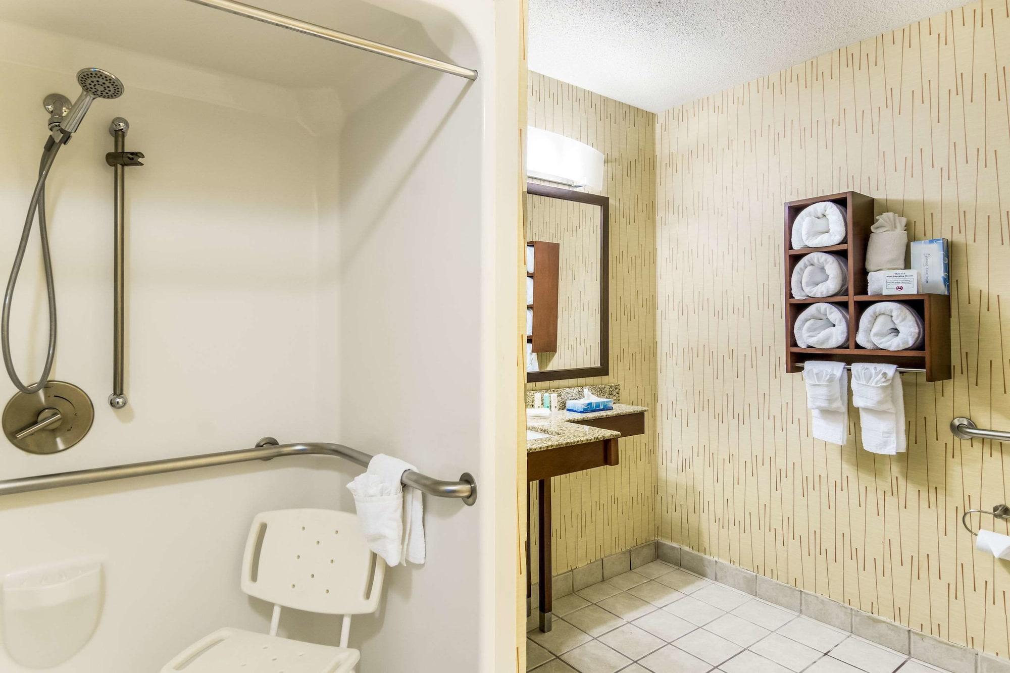 Quality Inn Chester - South Richmond Zewnętrze zdjęcie